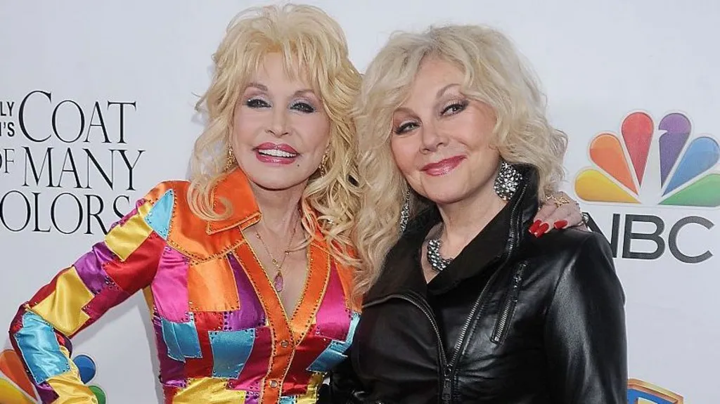 Dolly Parton's sister pleads for end to 'AI garbage' posts after singer's death