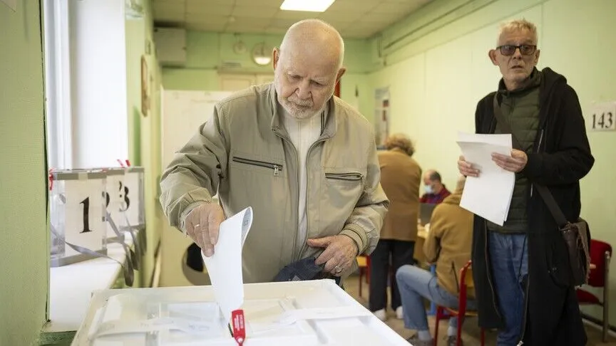 Russia's 3-day State Duma election ends with turnout approaching 57%, says poll commission
