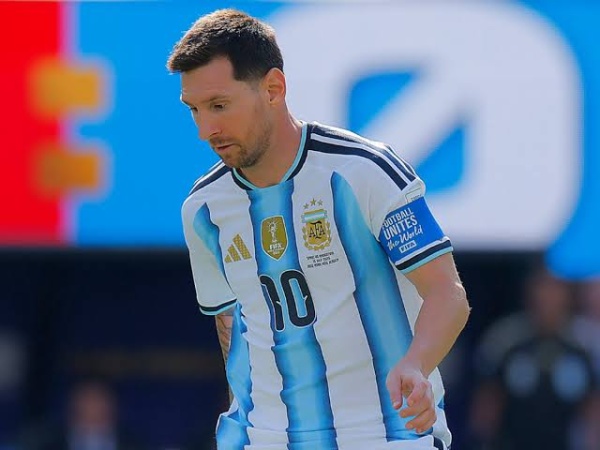 Messi to receive honorary doctorate from Argentine university