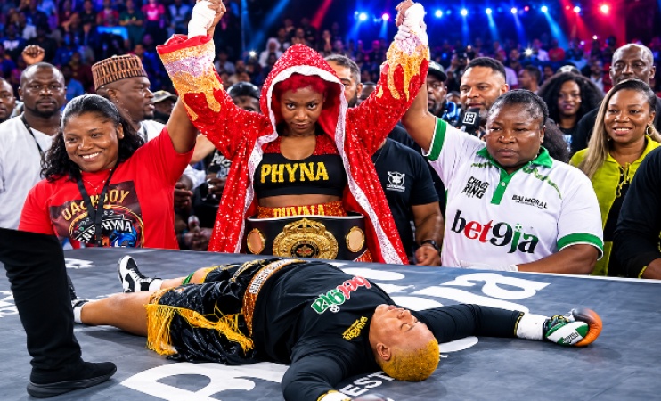 Phyna knocks out Nkechi Blessing in fourth round, wins belt, brand-new car