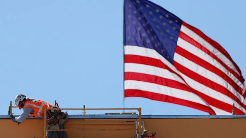 US jobs market sees sharp slowdown ahead of midterm elections