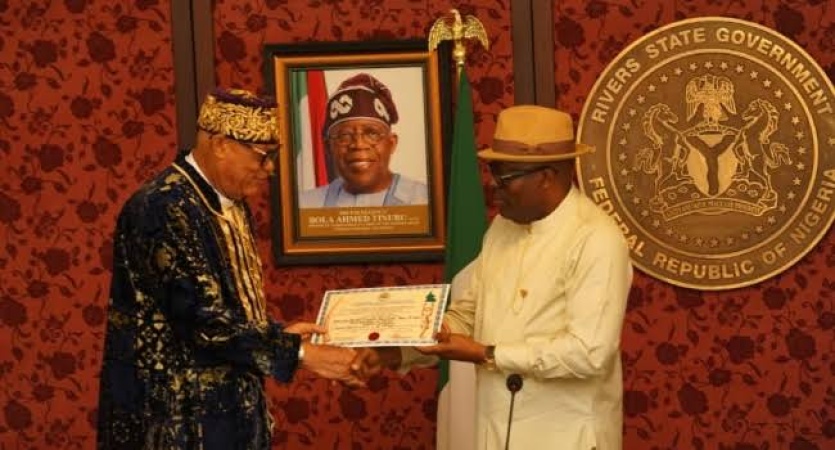 Fubara Presents Recognition Certificate, Staff Of Office To New Amanyanabo Of Opobo