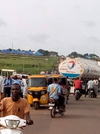 Police take over Minna Central Motor Park over crisis between two unions