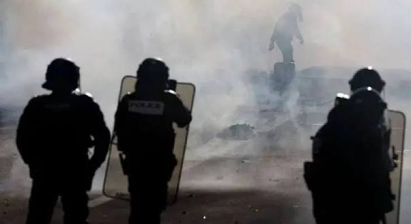 Teenager’s hand blown off during confrontation between France school protesters and police