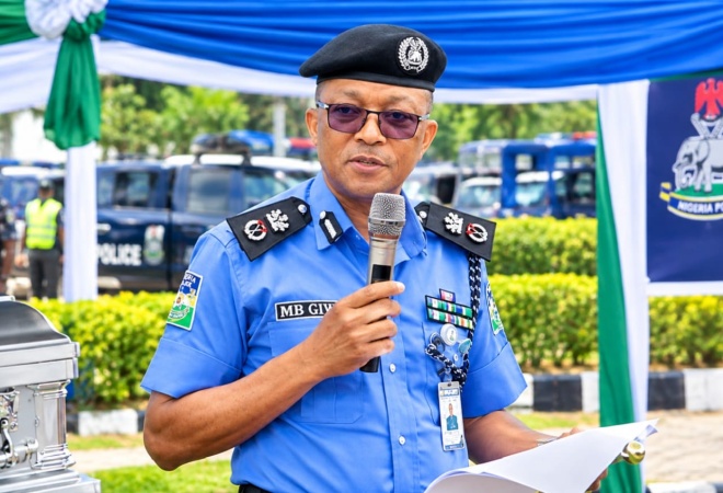 Police detain suspects for vandalism, theft of solar streetlight in Enugu