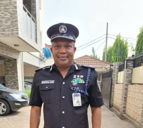 Anambra CP queries DPO, two others as armed robbery suspect vanishes from police cell