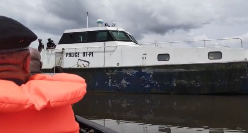 Navy, Marine police begin search for bodies of victims, crashed aircraft wreckage
