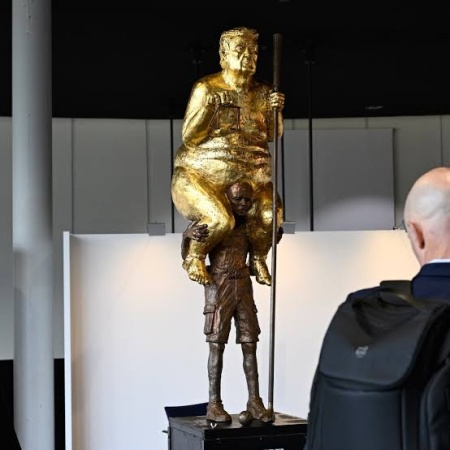 ‘King of Injustice’: Golden naked Trump statue installed at European Parliament