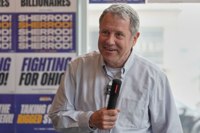 Early voting figures suggest Democratic gains in Ohio’s most Trump-friendly counties