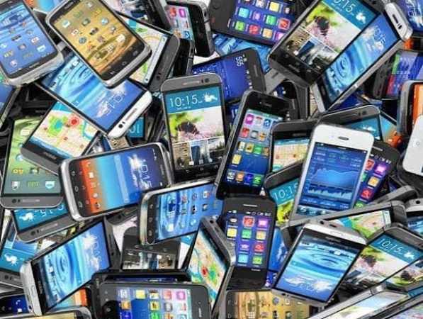NCC moves to block unapproved phones as Nigerians receive 30-day disconnection alerts