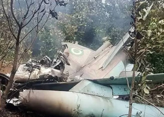 NAF Plane Crash: Igbokoda residents lament stench, fear disease outbreak, as body parts float