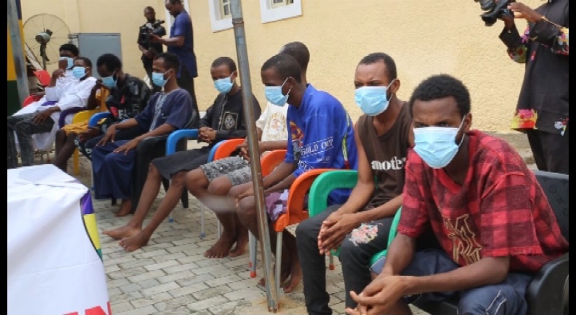 Police arrest 11, recover AK-47 in Abuja