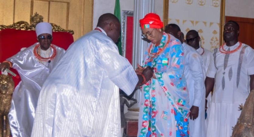 Oba Of Benin Decorates Oluremi Tinubu With Prestigious ‘Ikele’ Coral Beads