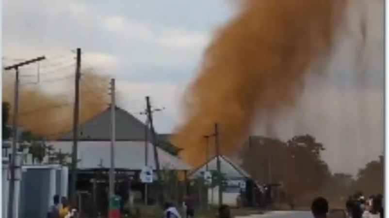 Residents allege negligence as gas pipeline inferno injures 20, razes 50 houses in Rivers