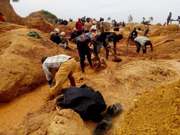 Gunmen kill two at Plateau mining site