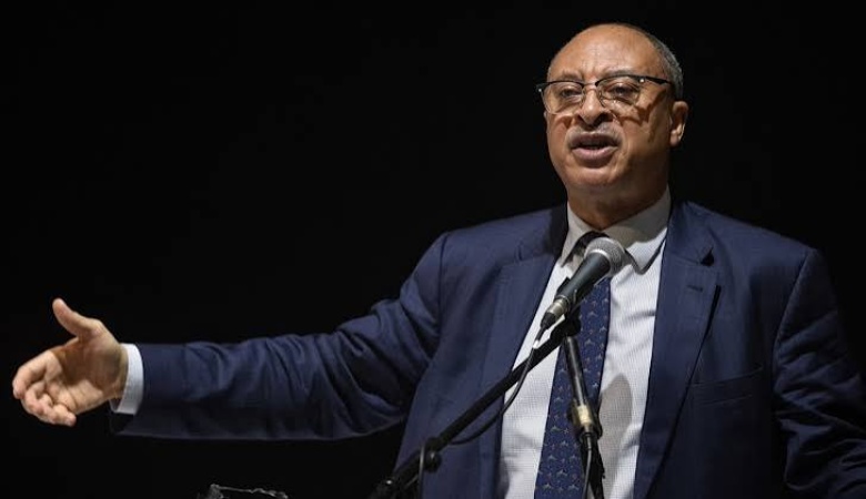 You’re defending those making your lives miserable — Utomi tells APC apologists