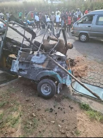 Father, son burnt to death as bus, tricycle collide in Plateau