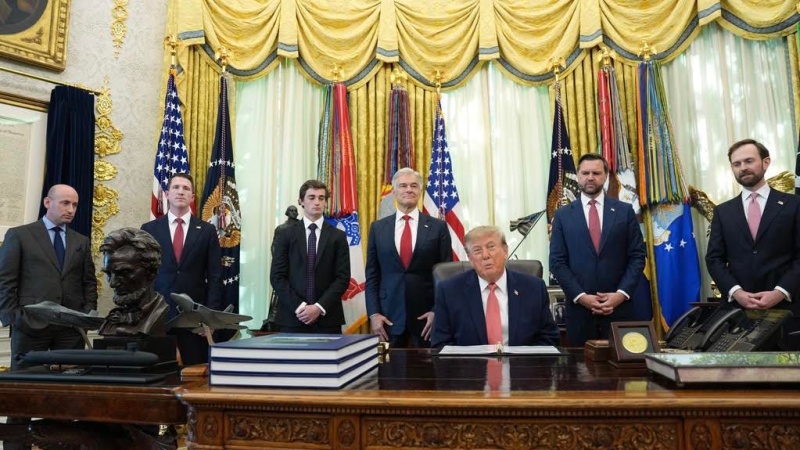 Trump unveils fraud whistleblower scheme, offers 1% commission on recovered funds