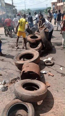 Enugu youths protest alleged police killing of socialite