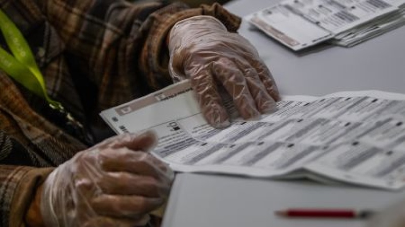 Judge imposes sweeping emergency order halting DOJ pressure campaign on election officials across the country