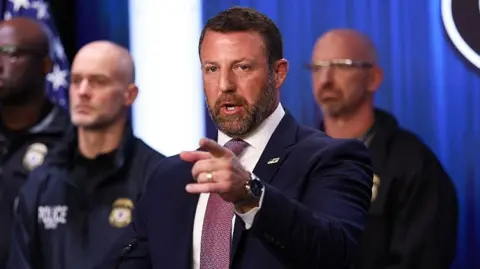 US Homeland Security chief defends plan to livestream execution