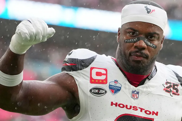 NFL’s Azeez Al-Shaair honours Palestinian children for fifth straight week