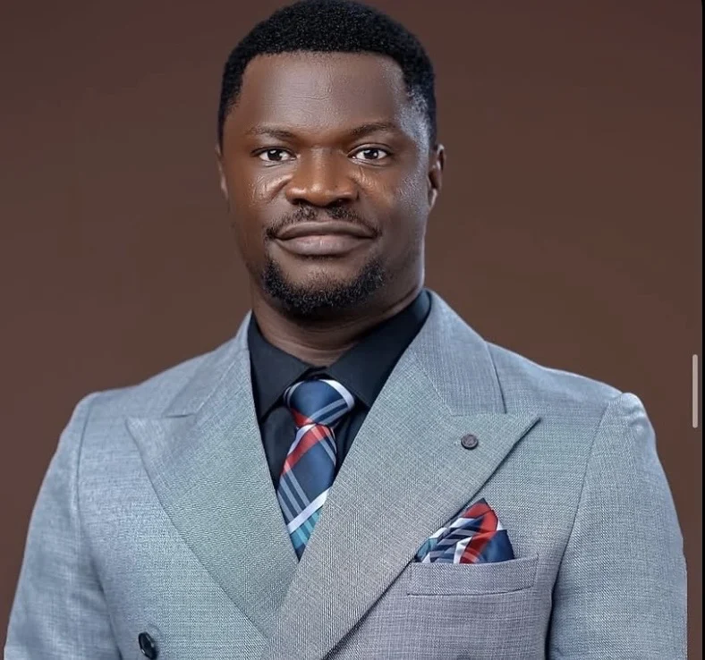 Fans take sides as family delays Toluwanisings’ burial over resting place