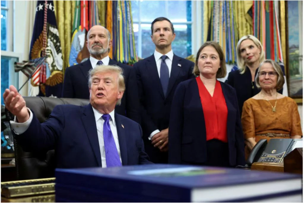 Most Republicans in tight midterm races distance selves from Trump