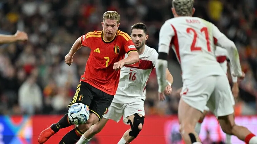 De Bruyne double leads Belgium past Türkiye; France held by Italy