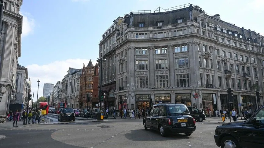 London's famous Oxford Street goes traffic-free in major pedestrianization move