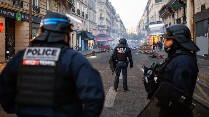 Over 1,000 arrested in Paris during weekend unrest, court hearings set